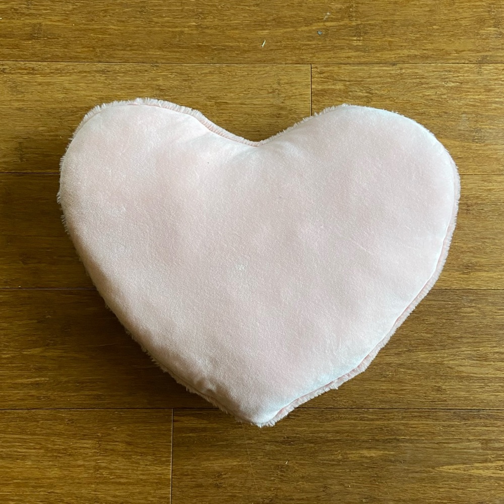 Heart pillow, light pink - Picture 2 of 9